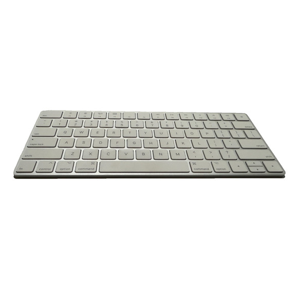 Apple Magic Keyboard Wireless Bluetooth Rechargeable Compact Silver TESTED - Picture 4 of 4